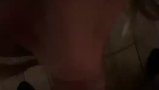 Paris'te 20 yaşında genç, heteroseksüel bir Cezayirli çocuğu emiyordum.