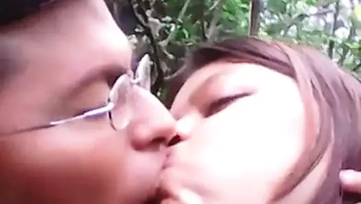 Beso apacionado