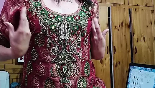 Doyumsuz sürtük evli kadının bu gece büyük zenci yarağına ihtiyacı var