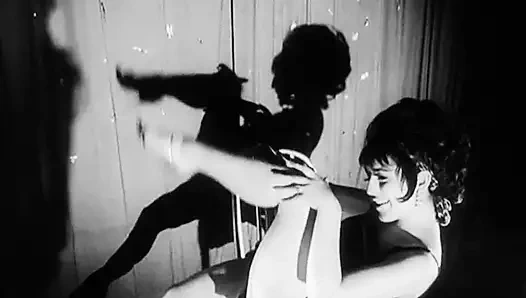 bağbozumu ingiliz altmışlar striptiz 60s striptizci