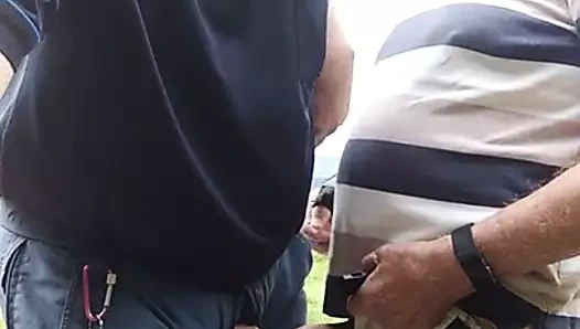 Bir öpücükle başladı