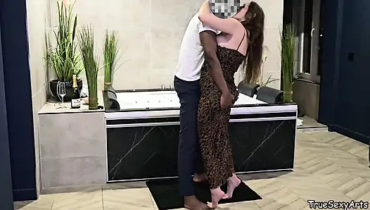 Jacuzzi Suprise for a Hot Voluptuous Brunette - Amber Bloom 4K