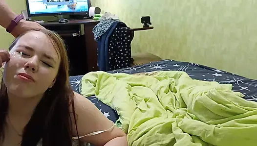 Büyük yarağımla komşumu sıkı amından siktim