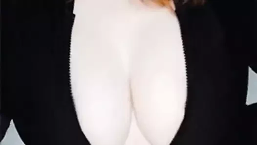 Busty bebek yanıp sönen onu göğüsler at evde 37