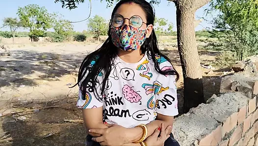 An Indian neighbor left a girl from the village on the house.