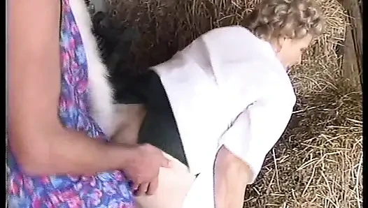 Vahşi nine büyük sert yarağı alıyor