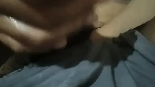 Yarağı yağla salla ve tekrar tekrar fışkırt