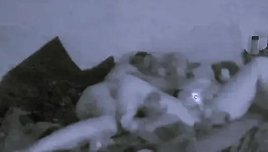 Boşalmam ve onun ateşli dölünü içime hissetmem gerekiyordu.