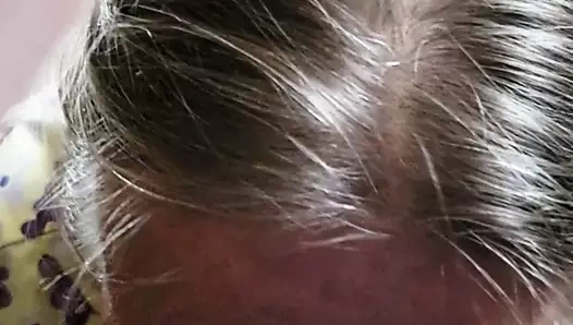 Hala daha yetenekli yaşlı kadın kafası