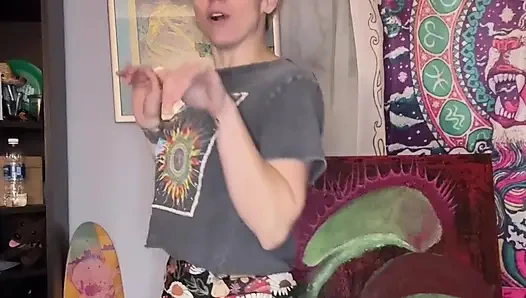 Dino dansı yapıyoruz!