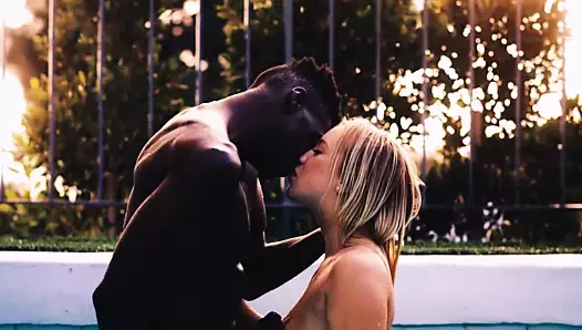 Bir adam ve karısı bu işe kafayı yemiş