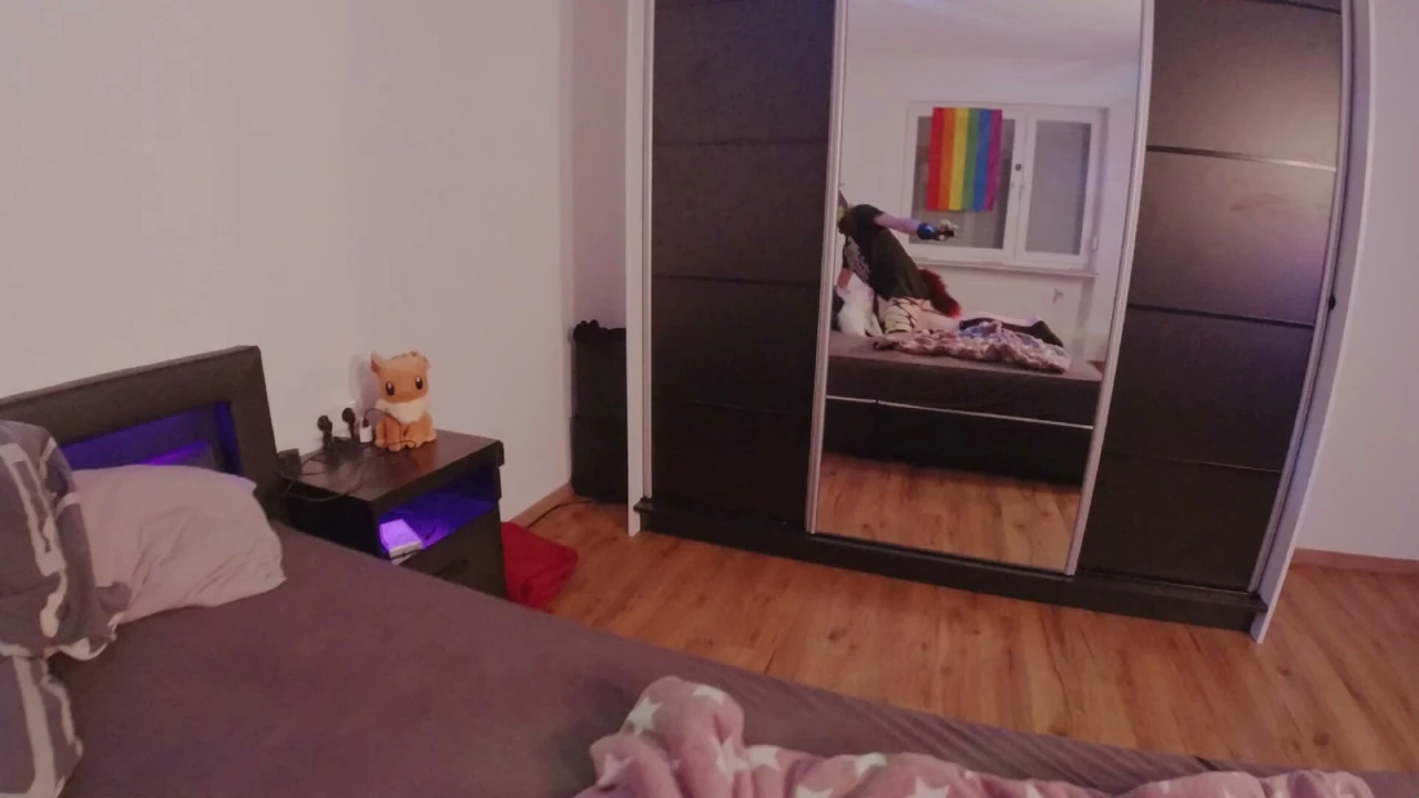 Luna Erkek Arkadaşını Sikiyor