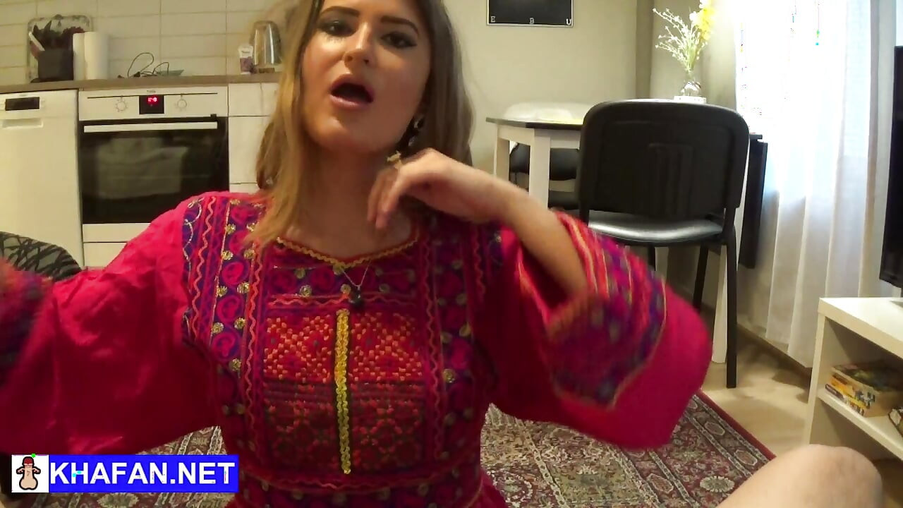 Azgın büyük götlü Afgan kız ile amatör ev yapımı porno