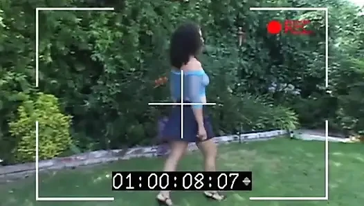 Götte büyük siyah yarak... Bahçede siyah ve beyaz