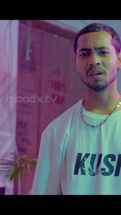 "Üvey erkek kardeş üvey erkek kardeşinin Hintli karısını sikiyor" dan unutulmaz an