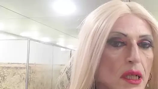 Olgun travesti