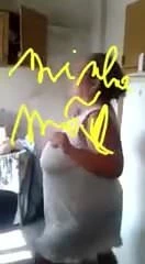 Dev göğüsler adım anne dans