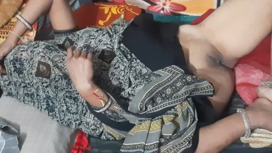 My elder sister-in-law made my load stand up by showing the slim waist big backyard