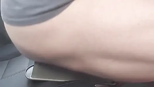 7 inçlik yarağıma biniyorum.