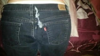 Siyah levis üzerinde boşalmak