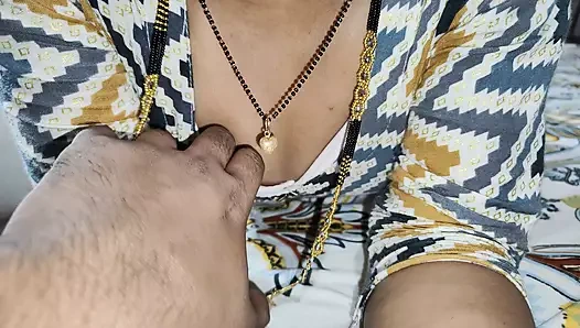 Hintli hatun emmeyi ve döl yutmeyi seviyor