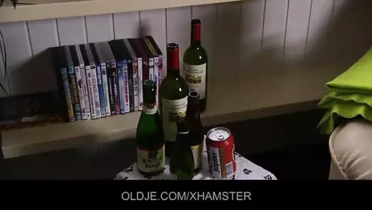 Dik genç sarışın kızdırmak ona eski koca için sikme ona