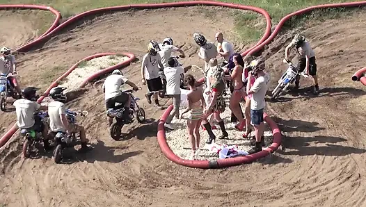 Rocco Sert Akademi Sarışın Sert Sikiliyor