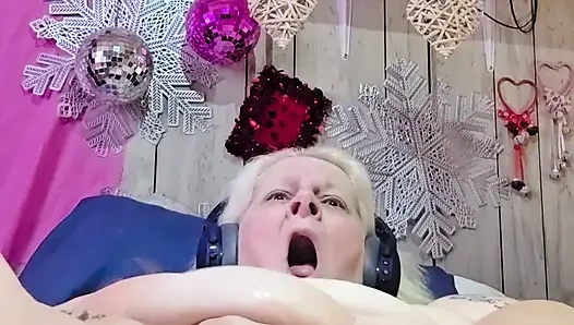 Sert ve yalnız sexdoll Davis'i kullandığında ve şişman kabağına boşalabilir!!