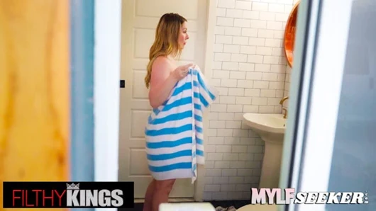 Pis krallar - orta yaşlı seksi kadın Sydney Paige röntgenci leo valentino tarafından sert sikiliyor