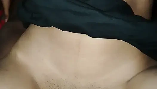 Hintli Bengalli süper azgın kız arkadaşım yarağıma biniyor