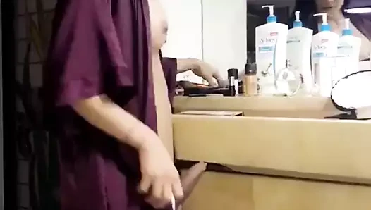 Bir müşteri için makyaj yapmak...