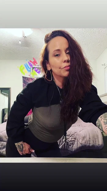 Шлюшка-зайчик