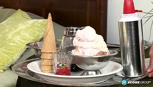 Nikki Cars'ın kirazı üstte