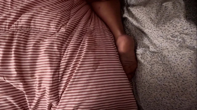 İri göğüslü üvey kız kardeşimi hamile bırakıyorum