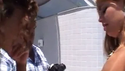 Brezilya babes üzerinde eğil