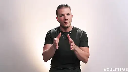 Codey Steele porno ve zevk için mormonluğu terk etti! | yıldızı röportajı | Adult Time