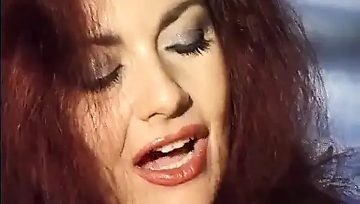 Jessica Rizzo içeri ve şimdi seks tatil sahnesi 04