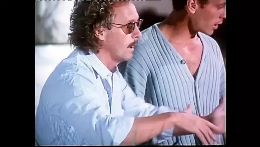 Milly d'abbraccio için vahşi bir çılgın orgazm