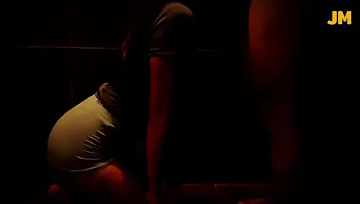 Oun Kitty asked me to have sex in the bathroom and turned off the light She suck my penis like she was eating ice (02 April 26)