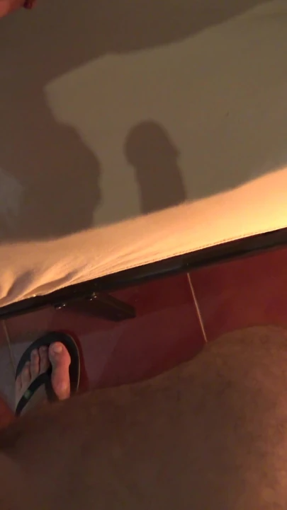 Волнующий момент от "мой пасынок умолял меня трахнуть мою волосатую киску рано утром"