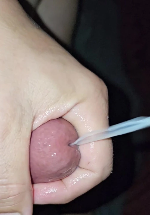 Seks makinesi tarafından sikiliyor