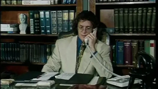 Psikolog Sekreter Masanın Üzerinde Koyunlar