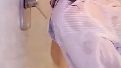 Banyo sikme ile effie balconi