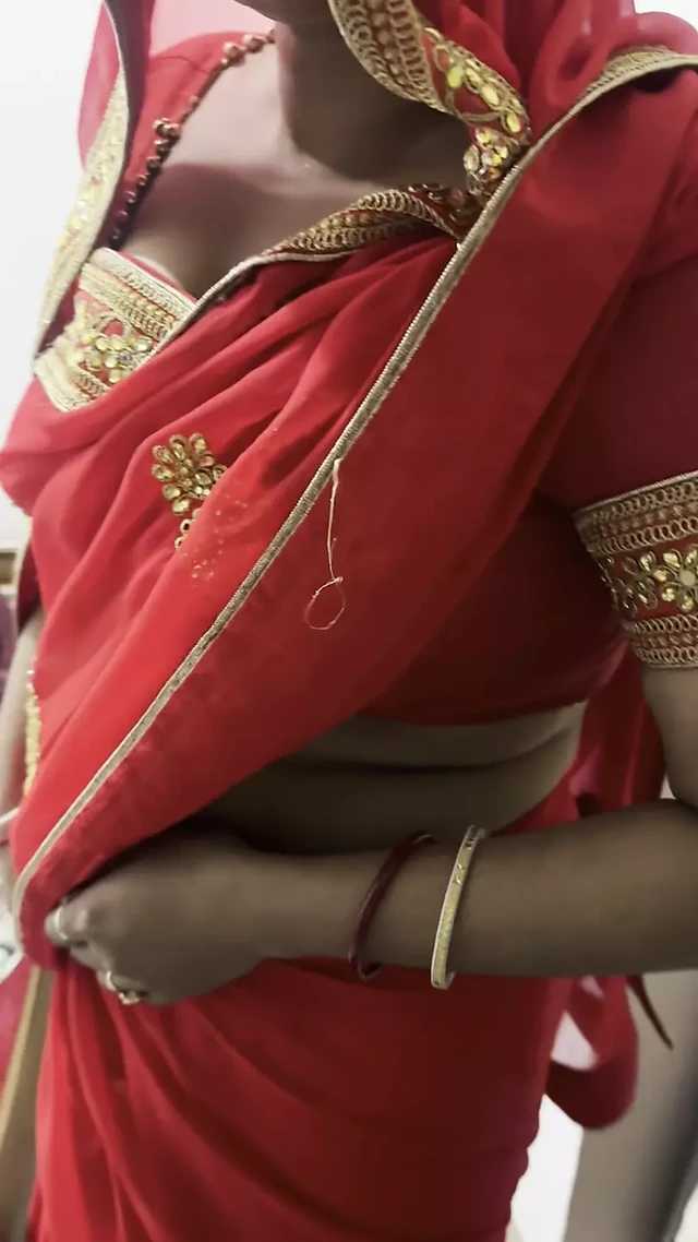 Секс индийской бхабхи дези с сводным племянником