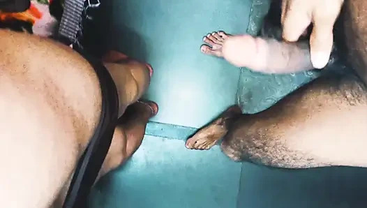 Geceleri Battisi'nin karısına ve xxx'ine bir video gösterdi