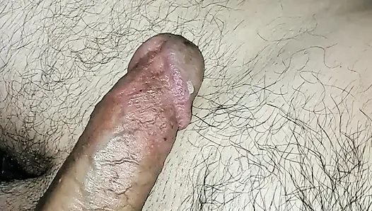 Porno izlerken mastürbasyon yapıyorum.