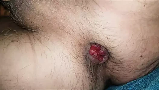 Gülümü sikeyim, sadece sikiş ve sert yumrukla!