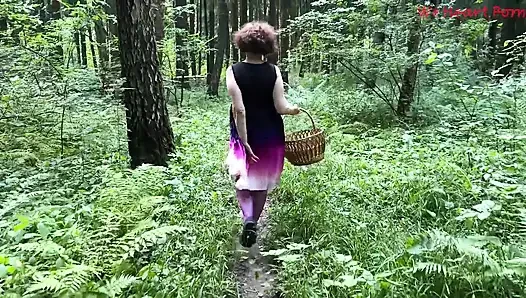 Aldatan olgun evli kadın iyi bir sikiş için ormanda sevgilisiyle buluşuyor