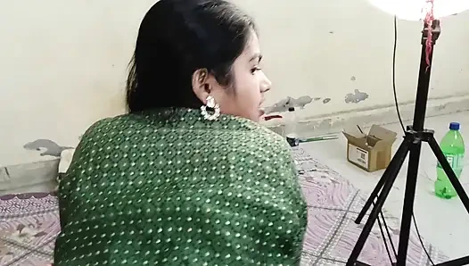 Tombul Hintli yenge yatak odasında devar ile sert domalıyor - amatör desi ev yapımı rol yapma