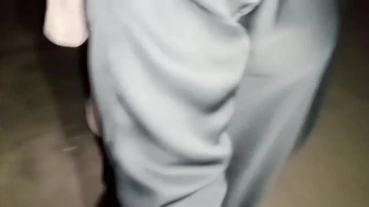 Komşu kızım çok azgın büyük bir yarak istiyor